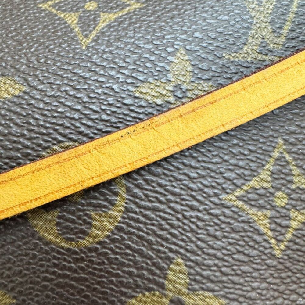 LOUIS VUITTON Authentic Brown Monogram Pochette Pouch - Picture 9 of 15